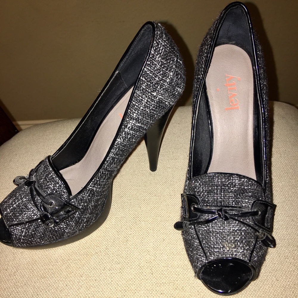 Levity open toe pump